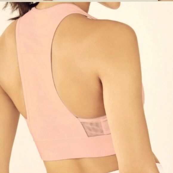 Fabletics Mila Medium Impact Sports Bra Athletic. Athleisure. Active. - Picture 4 of 11